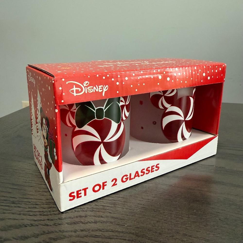 Disney Zrike Brand set of two Disney glasses with a Christmas design
